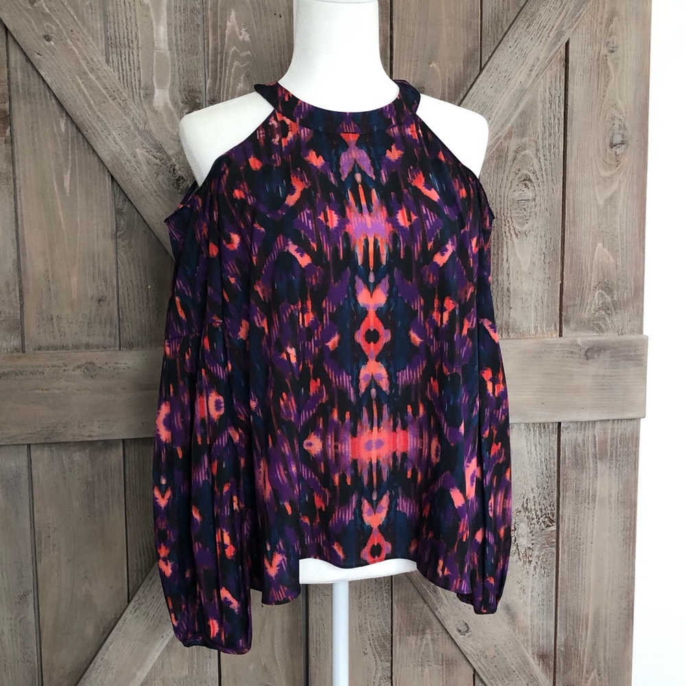 Gianni Bini Halter cold Shoulder Aztec print Blouse Sz S